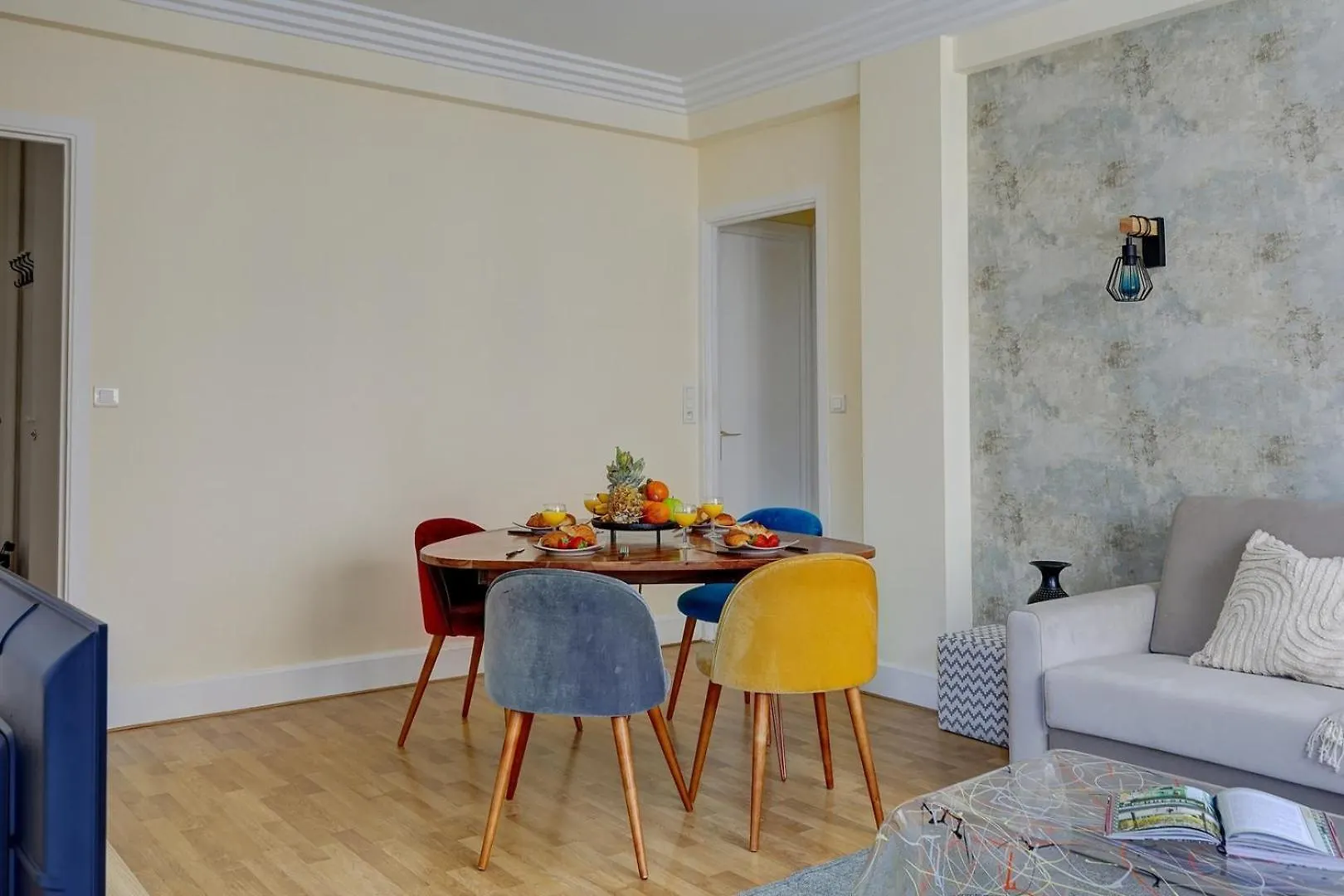 Bnbnook - Charming 1Br With Eiffel Tower View パリ