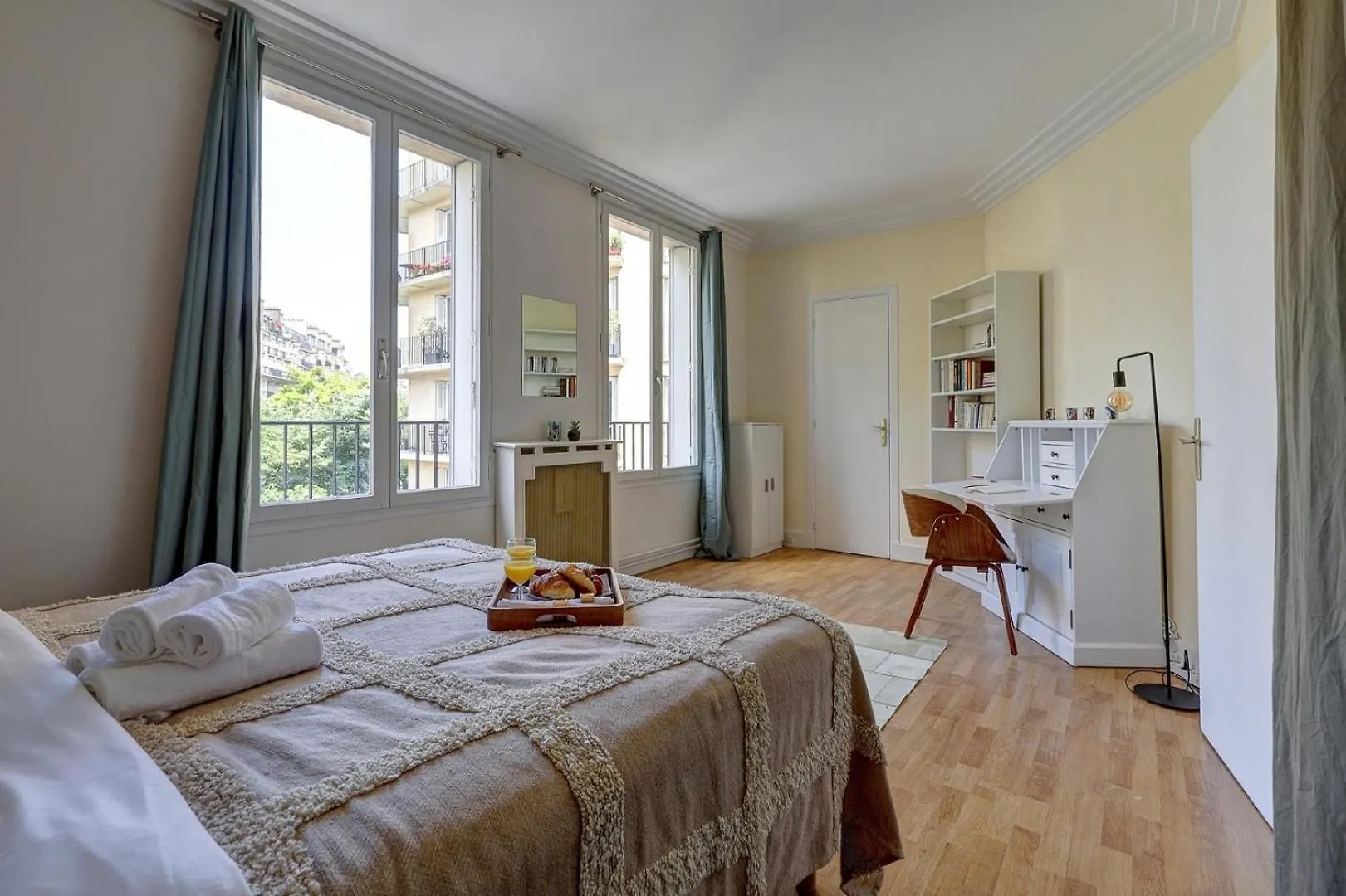 Bnbnook - Charming 1Br With Eiffel Tower View パリ フランス