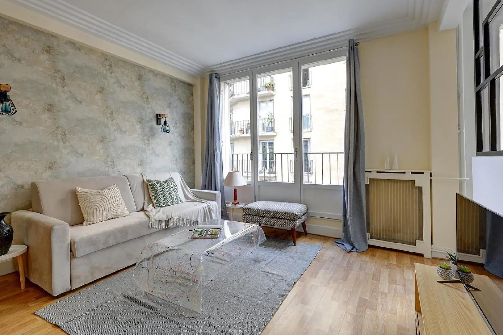 Bnbnook - Charming 1Br With Eiffel Tower View パリ 0*,